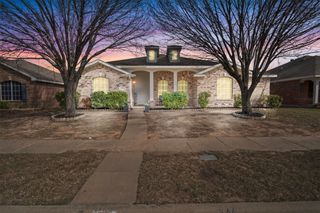 1624 Ambercrest Drive, Lancaster, TX 75146