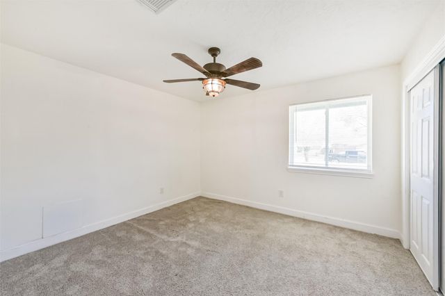 16510 Blackhawk Boulevard, Friendswood, TX 77546