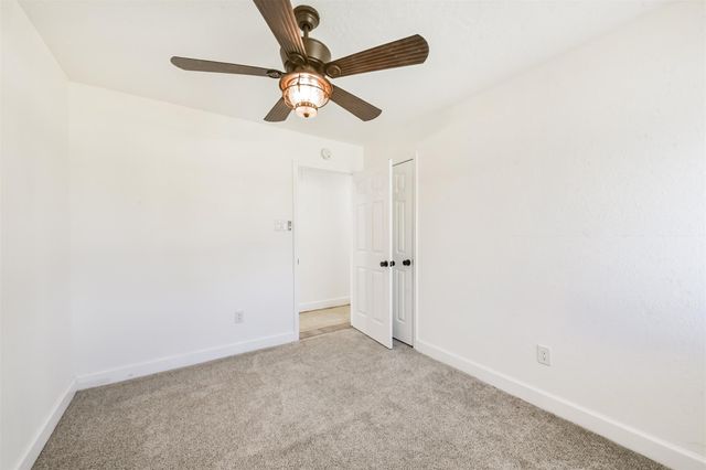 16510 Blackhawk Boulevard, Friendswood, TX 77546