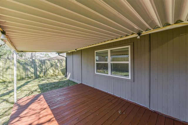 16510 Blackhawk Boulevard, Friendswood, TX 77546