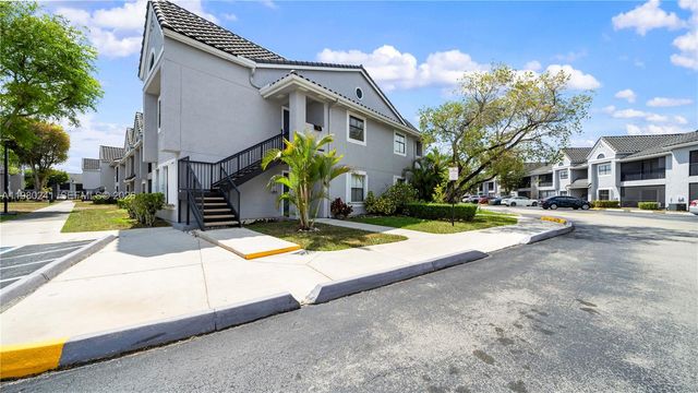 15050 SW 103rd Ter 7108, Miami, FL 33196