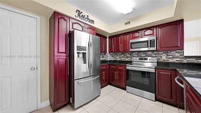 15050 SW 103rd Ter 7108, Miami, FL 33196