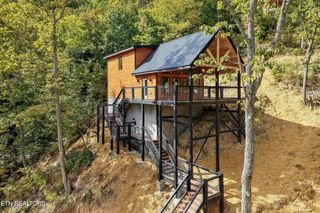 2125 Rising Fawn Way, Sevierville, TN 37876