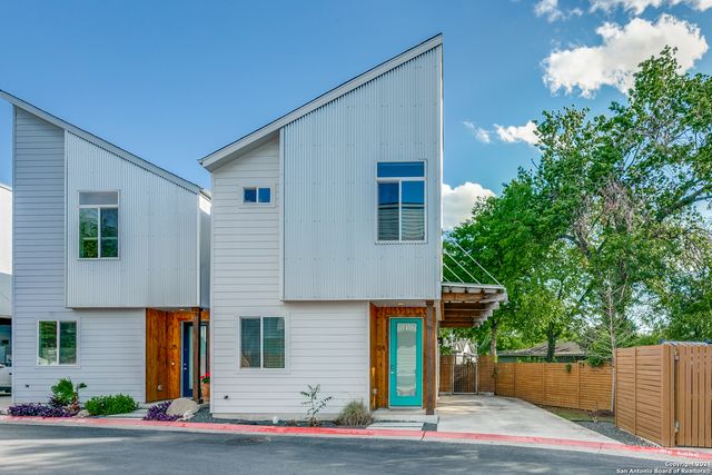 330 Clay St Unit 24, San Antonio, TX 78204