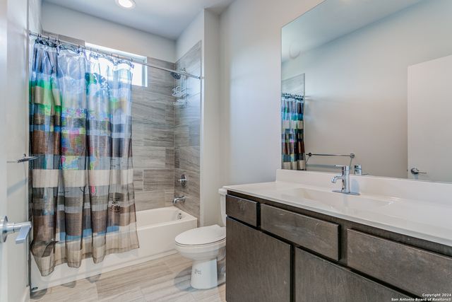330 Clay St Unit 24, San Antonio, TX 78204