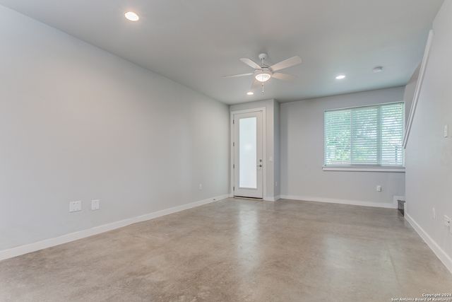 330 Clay St Unit 24, San Antonio, TX 78204