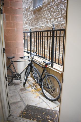 2851 N Southport Avenue A, Chicago, IL 60657