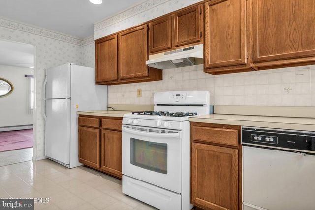 24 MERRILEE LN, Toms River, NJ 08757