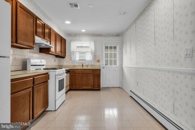 24 MERRILEE LN, Toms River, NJ 08757