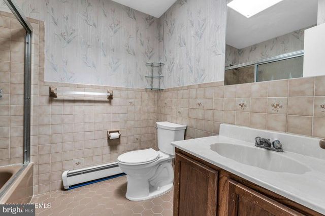 24 MERRILEE LN, Toms River, NJ 08757