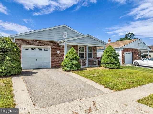 24 MERRILEE LN, Toms River, NJ 08757