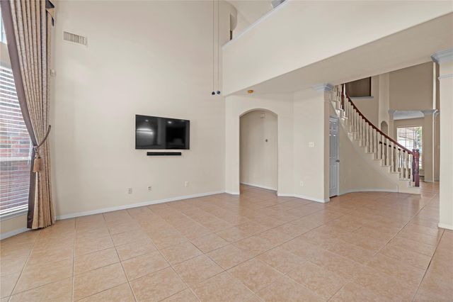 1111 Blue Leaf Drive, Richmond, TX 77469