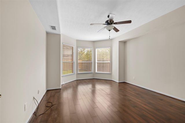 1111 Blue Leaf Drive, Richmond, TX 77469