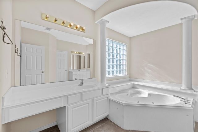 1111 Blue Leaf Drive, Richmond, TX 77469