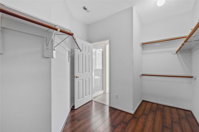 1111 Blue Leaf Drive, Richmond, TX 77469