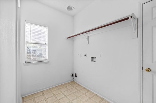 1111 Blue Leaf Drive, Richmond, TX 77469