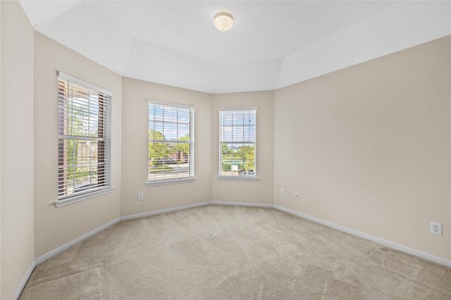 1111 Blue Leaf Drive, Richmond, TX 77469