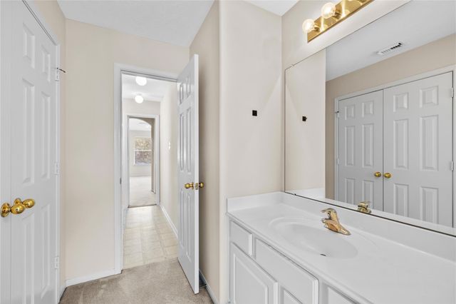 1111 Blue Leaf Drive, Richmond, TX 77469