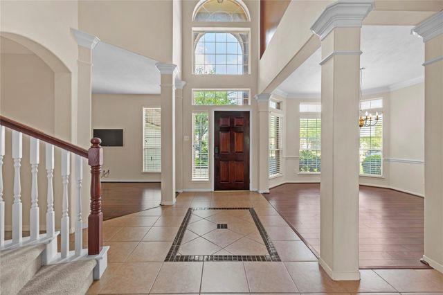 1111 Blue Leaf Drive, Richmond, TX 77469