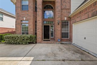 1111 Blue Leaf Drive, Richmond, TX 77469