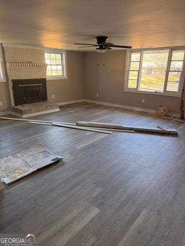 9 E Magnolia Drive, Newnan, GA 30263