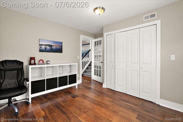 22482 Beach Street, St. Clair Shores, MI 48081