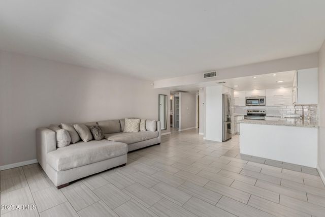 7940 E CAMELBACK Road 307, Scottsdale, AZ 85251