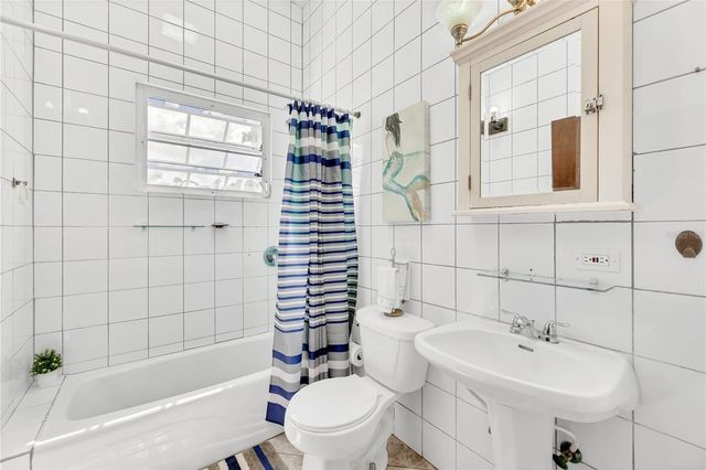 110 FREIRE CALLE RUBI, Cidra, PR 00739