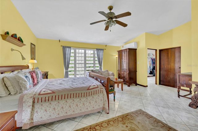 110 FREIRE CALLE RUBI, Cidra, PR 00739