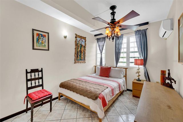 110 FREIRE CALLE RUBI, Cidra, PR 00739