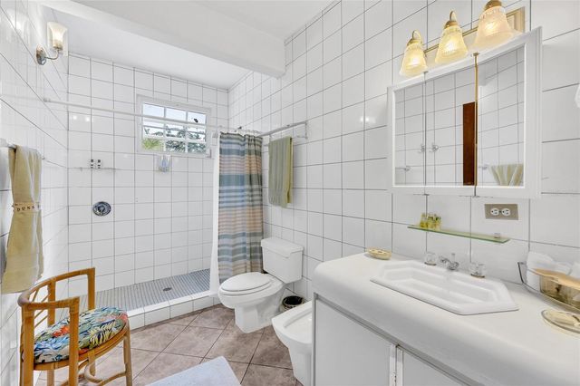 110 FREIRE CALLE RUBI, Cidra, PR 00739