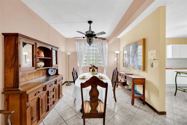 110 FREIRE CALLE RUBI, Cidra, PR 00739