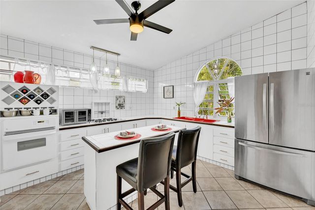 110 FREIRE CALLE RUBI, Cidra, PR 00739