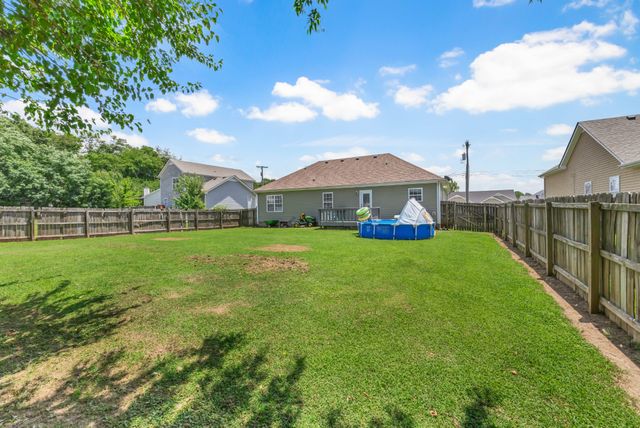 1338 Loren Cir, Clarksville, TN 37042