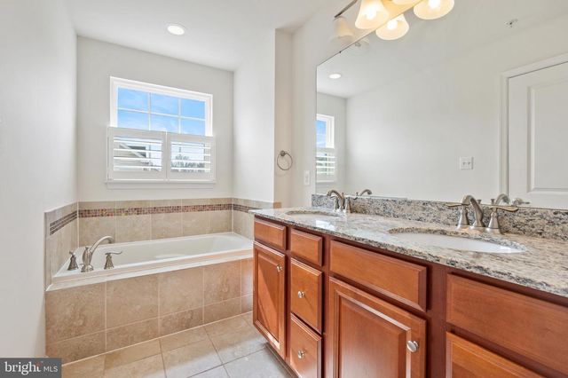 13312 WATERFORD HILLS BLVD, Germantown, MD 20874