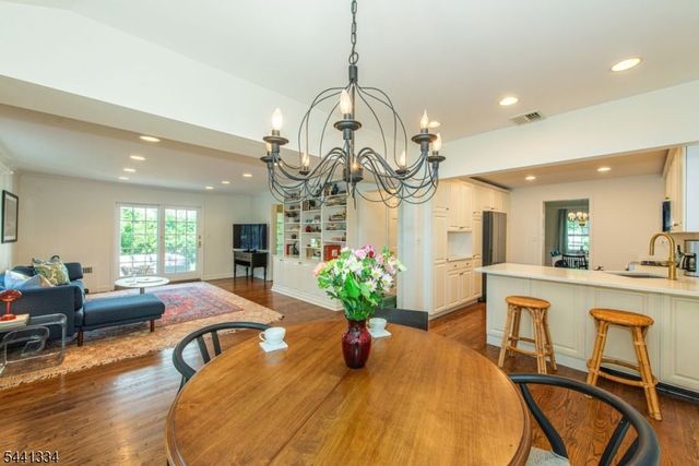 50 Parkview Ter, Summit City, NJ 07901