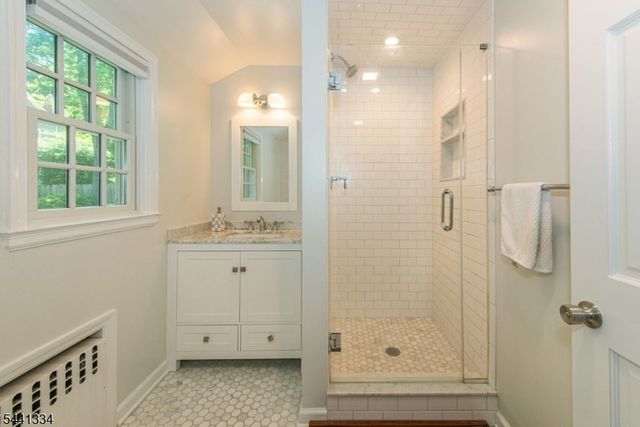 50 Parkview Ter, Summit City, NJ 07901