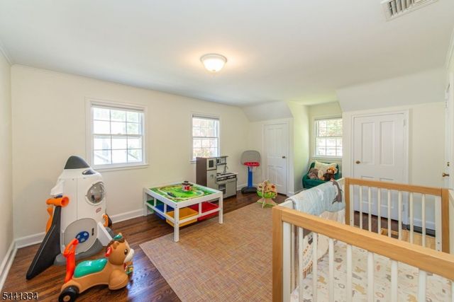 50 Parkview Ter, Summit City, NJ 07901