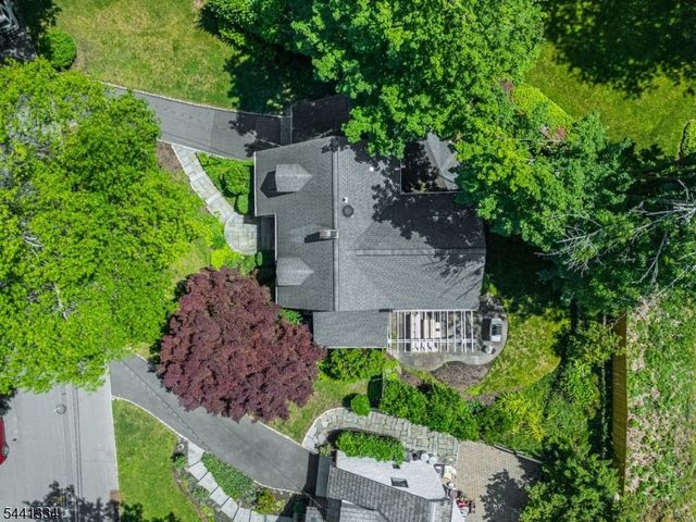 50 Parkview Ter, Summit City, NJ 07901
