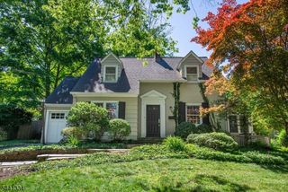50 Parkview Ter, Summit City, NJ 07901