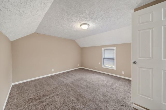 2220 8TH Avenue, Council Bluffs, IA 51501