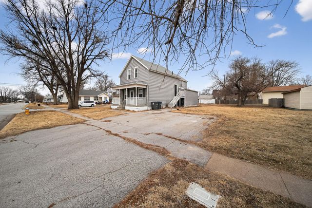 2220 8TH Avenue, Council Bluffs, IA 51501