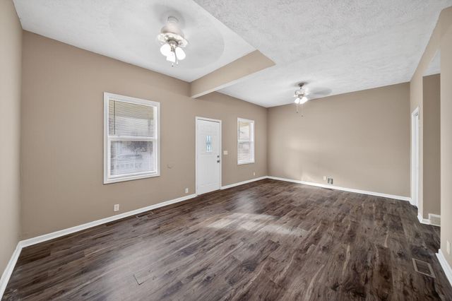 2220 8TH Avenue, Council Bluffs, IA 51501