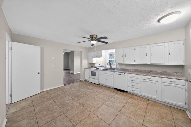 2220 8TH Avenue, Council Bluffs, IA 51501