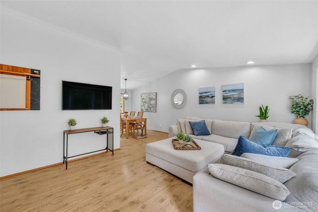 10711 90th Street NE, Lake Stevens, WA 98258