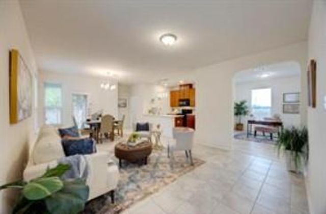 2950 Old settlers BLVD 4, Round Rock, TX 78665
