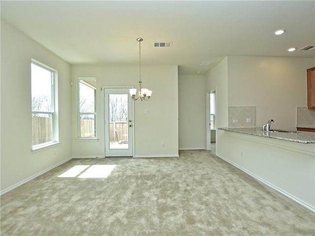 2950 Old settlers BLVD 4, Round Rock, TX 78665