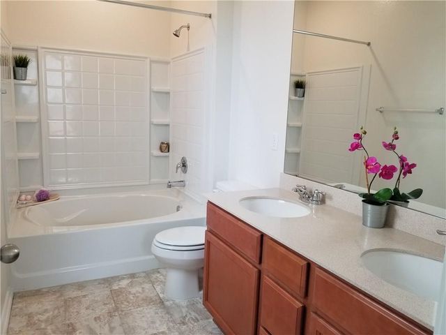 2950 Old settlers BLVD 4, Round Rock, TX 78665