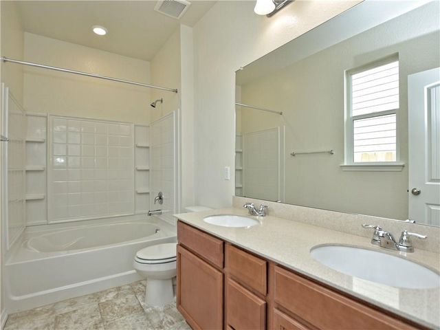 2950 Old settlers BLVD 4, Round Rock, TX 78665