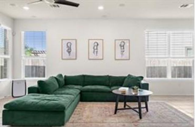 2950 Old settlers BLVD 4, Round Rock, TX 78665